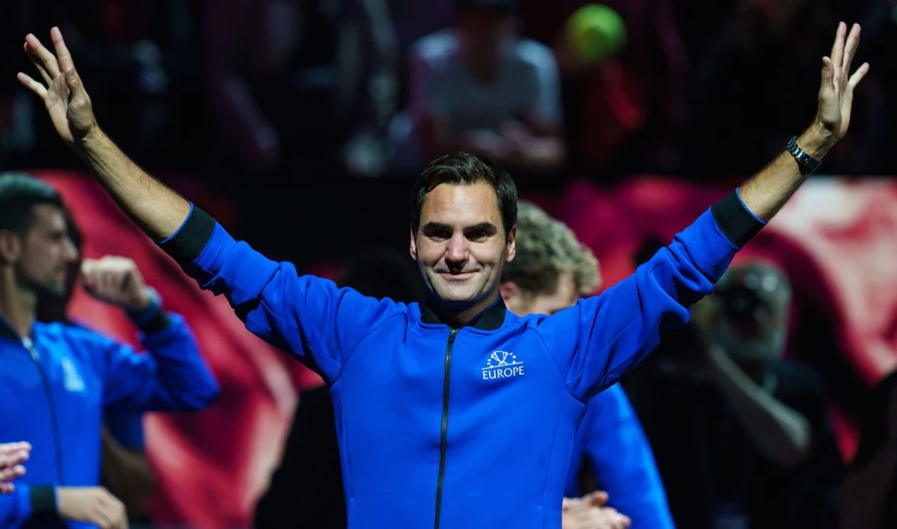 Година по-късно: Роджър Федерер се завръща на Laver Cup за специална церемония